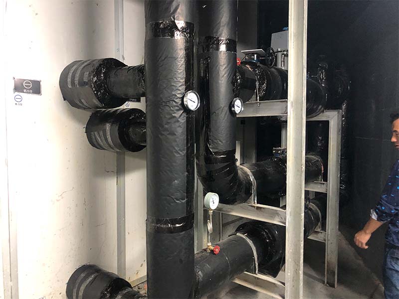 地鐵站空調機組管道保溫工程施工.jpg 地鐵站空調機組管道保溫工程施工.jpg